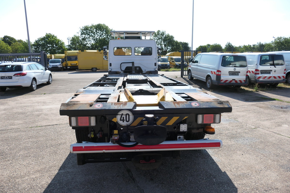 MERCEDES-BENZ Kamag Wiesel WBH 25 Wiesel Umsetzfahrzeug - Containertransporter/ Wissellaadbak vrachtwagen: afbeelding 5 MERCEDES-BENZ Kamag Wiesel WBH 25 Wiesel Umsetzfahrzeug - Containertransporter/ Wissellaadbak vrachtwagen: afbeelding 5