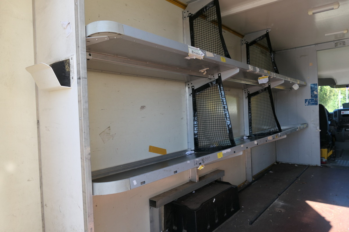 MERCEDES-BENZ SPRINTER 310 CDI MAXI EURO-5 KOFFER REGALE KAMER - Bestelwagen gesloten laadbak: afbeelding 5 MERCEDES-BENZ SPRINTER 310 CDI MAXI EURO-5 KOFFER REGALE KAMER - Bestelwagen gesloten laadbak: afbeelding 5