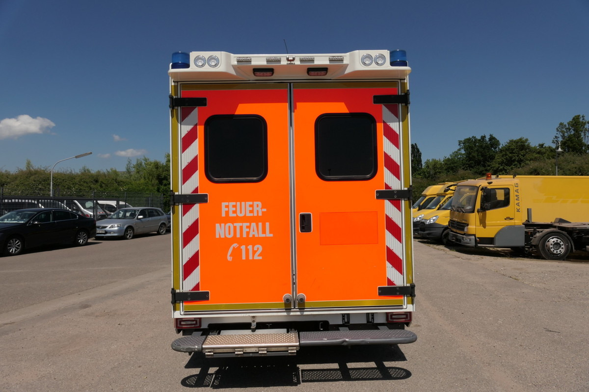 MERCEDES-BENZ Sprinter 519 CDI Klima Krankenwagen - Ambulance: afbeelding 5 MERCEDES-BENZ Sprinter 519 CDI Klima Krankenwagen - Ambulance: afbeelding 5