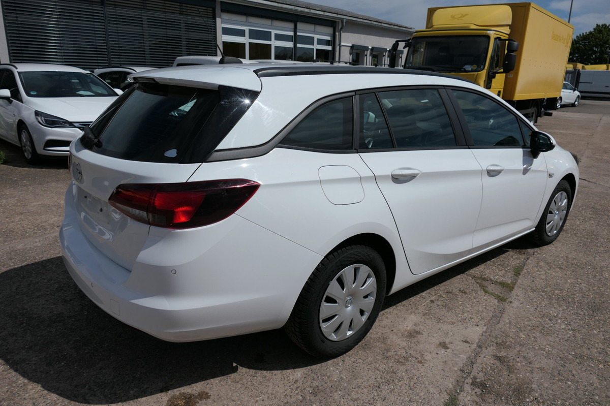 OPEL Astra Sports Tourer 1.5 CDTI KLIMA - Stationwagen: afbeelding 3 OPEL Astra Sports Tourer 1.5 CDTI KLIMA - Stationwagen: afbeelding 3