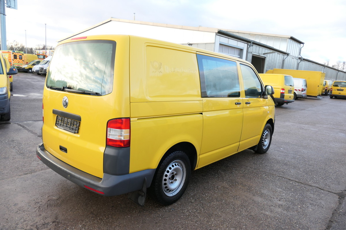 VW T5 Transporter 2.0 TDI 2-SITZER EURO-5 2xSCHIEBE - Kleine bestelwagen: afbeelding 4 VW T5 Transporter 2.0 TDI 2-SITZER EURO-5 2xSCHIEBE - Kleine bestelwagen: afbeelding 4