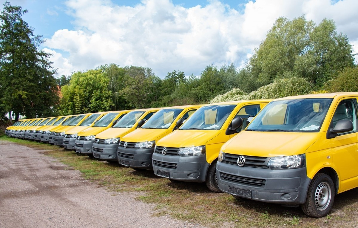 VW T5 Transporter 2.0 TDI EURO-5 2xSCHIEBETÜR PARKT - Kleine bestelwagen: afbeelding 1 VW T5 Transporter 2.0 TDI EURO-5 2xSCHIEBETÜR PARKT - Kleine bestelwagen: afbeelding 1