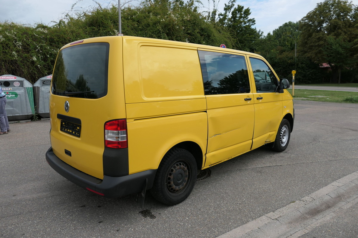 VW T5 Transporter 2.0 TDI EURO-5 CoC 2xSCHIEBETÜR P - Kleine bestelwagen: afbeelding 3 VW T5 Transporter 2.0 TDI EURO-5 CoC 2xSCHIEBETÜR P - Kleine bestelwagen: afbeelding 3