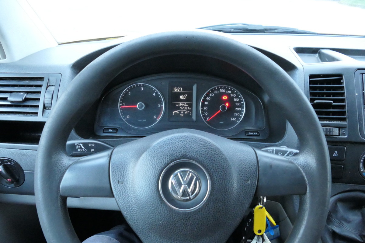 Kleine bestelwagen VW T5 Transporter 2.0 TDI PARKTRONIK EURO-5 2xSCHIE: afbeelding 13