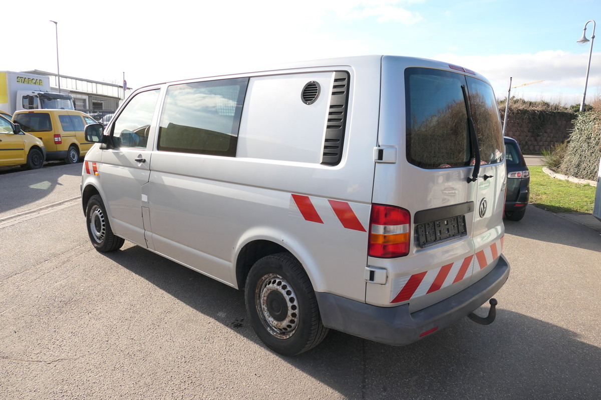 VW T5 Transporter 2.5 TDI 2-Sitzer 4Motion AHK KLIM - Kleine bestelwagen: afbeelding 4 VW T5 Transporter 2.5 TDI 2-Sitzer 4Motion AHK KLIM - Kleine bestelwagen: afbeelding 4
