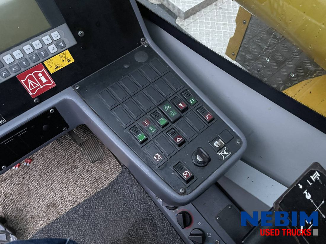 Volvo FM 400 8X4 - Faun Tadano HK40-Only TO BE Viewed BY Appointment - Kraanwagen: afbeelding 4 Volvo FM 400 8X4 - Faun Tadano HK40-Only TO BE Viewed BY Appointment - Kraanwagen: afbeelding 4