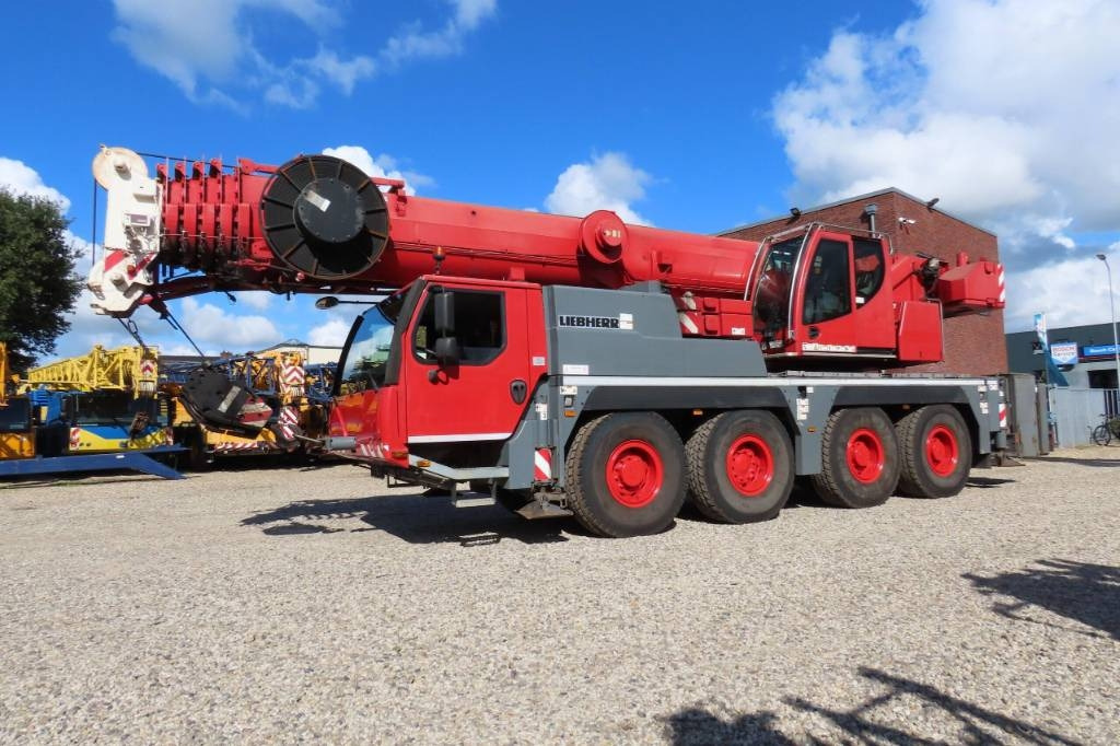 Liebherr LTM 1070-4.2  - Alle terrein kraan: afbeelding 1 Liebherr LTM 1070-4.2  - Alle terrein kraan: afbeelding 1