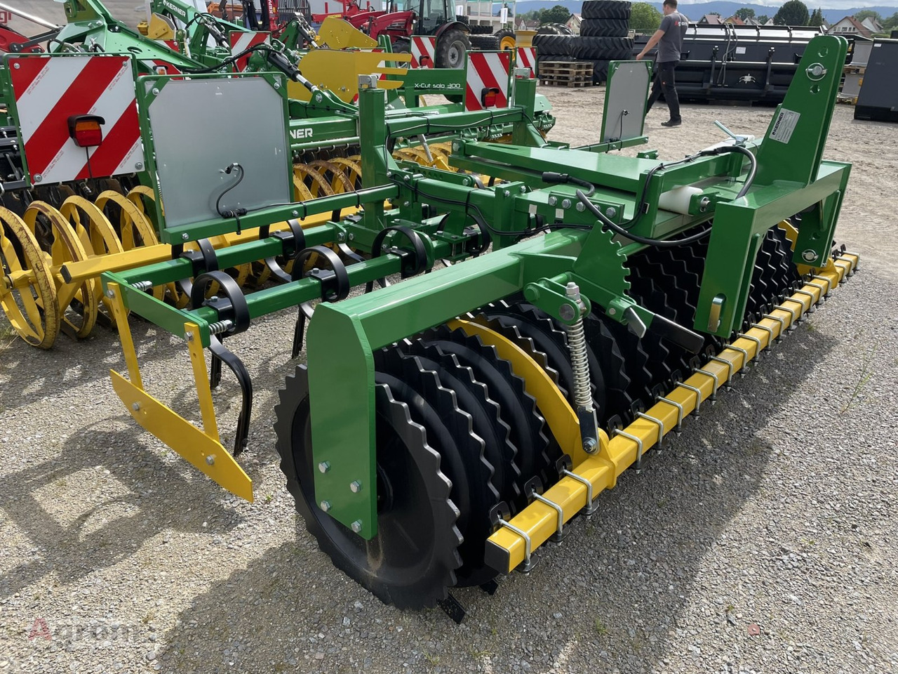 Kerner FP 300 - Landbouw wals: afbeelding 1 Kerner FP 300 - Landbouw wals: afbeelding 1