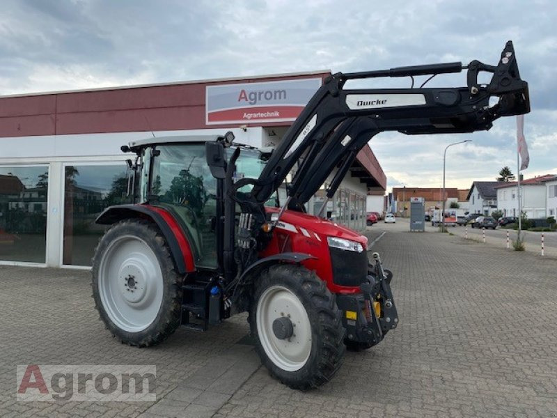 Massey Ferguson 5711 - Tractor: afbeelding 1 Massey Ferguson 5711 - Tractor: afbeelding 1
