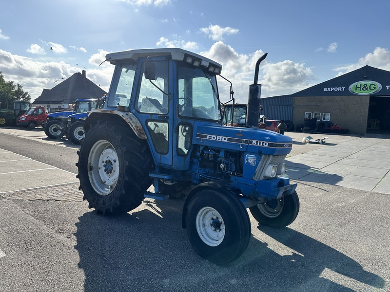 Ford 5110 - Tractor: afbeelding 3 Ford 5110 - Tractor: afbeelding 3