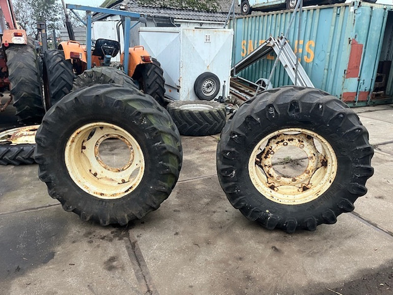 Trelleborg 480.65 R24 TM 800 - Band: afbeelding 4 Trelleborg 480.65 R24 TM 800 - Band: afbeelding 4