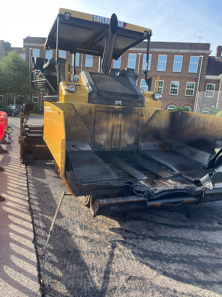Caterpillar AP 555 F - Asfaltafwerkmachine: afbeelding 5 Caterpillar AP 555 F - Asfaltafwerkmachine: afbeelding 5