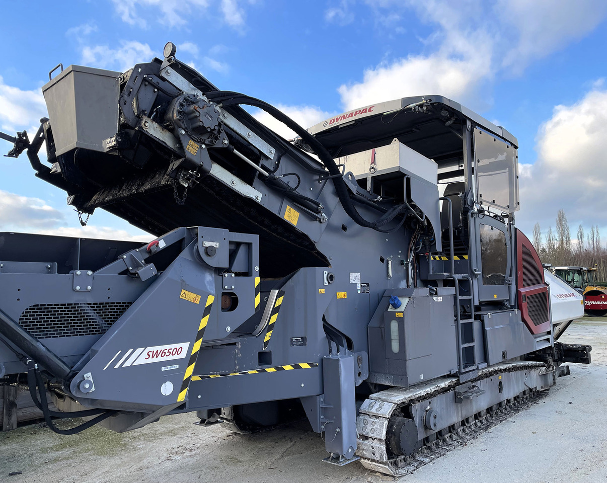 Dynapac MF2500CS - Asfaltafwerkmachine: afbeelding 1 Dynapac MF2500CS - Asfaltafwerkmachine: afbeelding 1