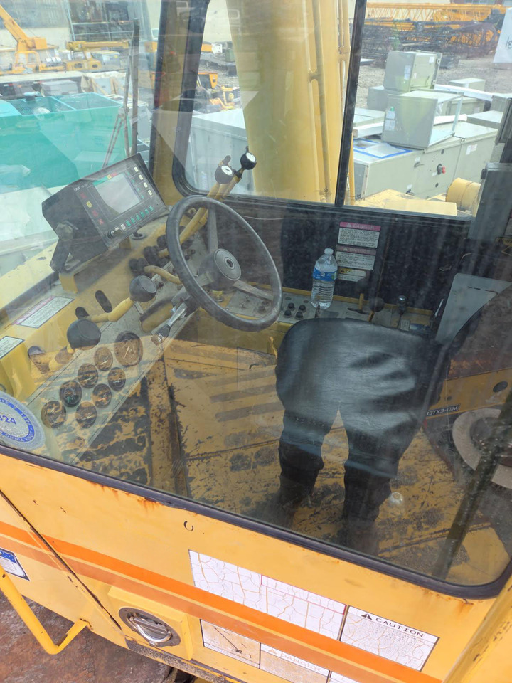 Grove RT750 - Mobiele kraan: afbeelding 4 Grove RT750 - Mobiele kraan: afbeelding 4