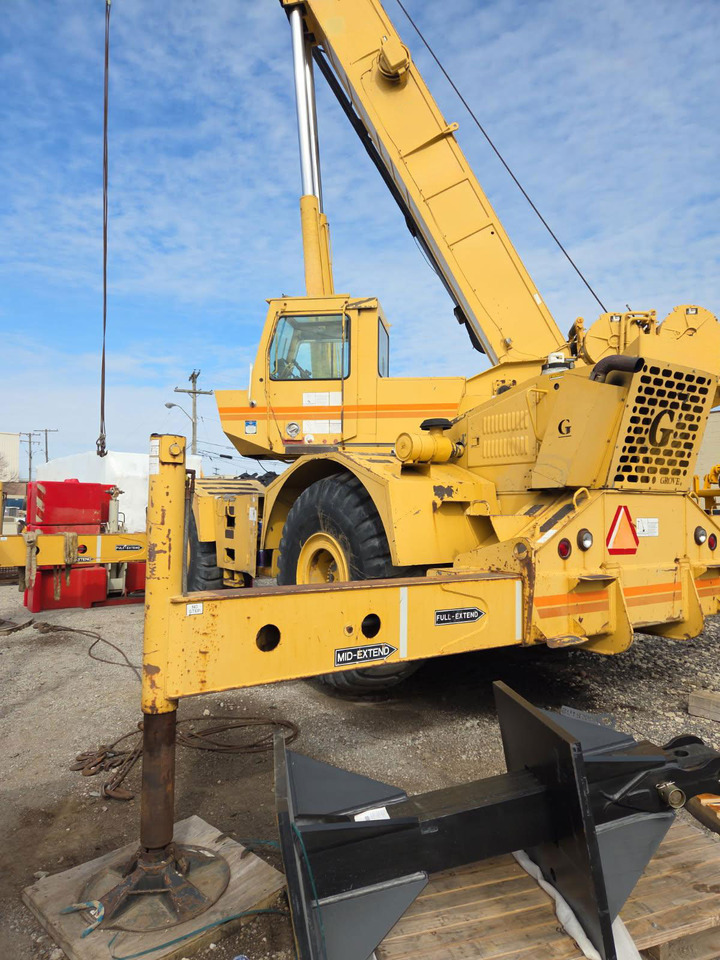 Grove RT750 - Mobiele kraan: afbeelding 3 Grove RT750 - Mobiele kraan: afbeelding 3