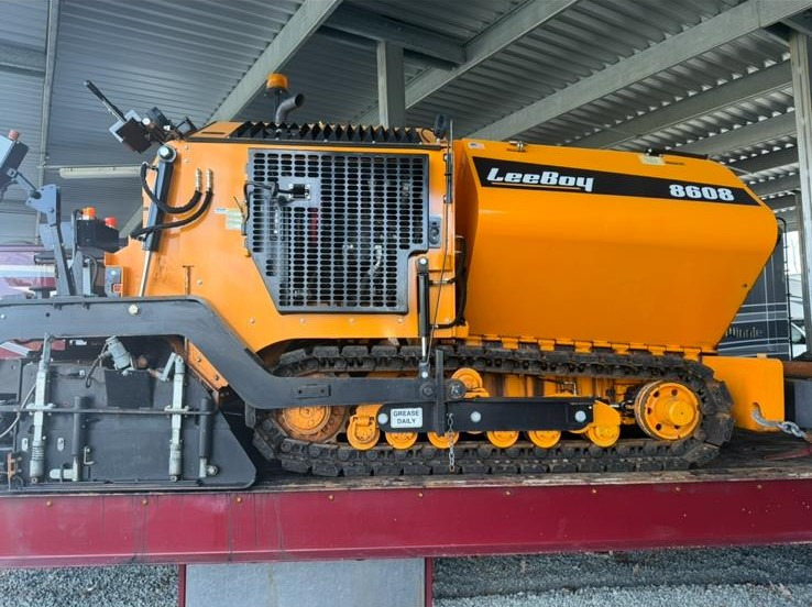 Leeboy 8608 - Asfaltafwerkmachine: afbeelding 2 Leeboy 8608 - Asfaltafwerkmachine: afbeelding 2