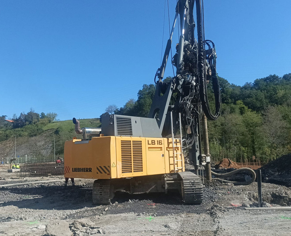 Liebherr LB16 - Heimachine: afbeelding 1 Liebherr LB16 - Heimachine: afbeelding 1