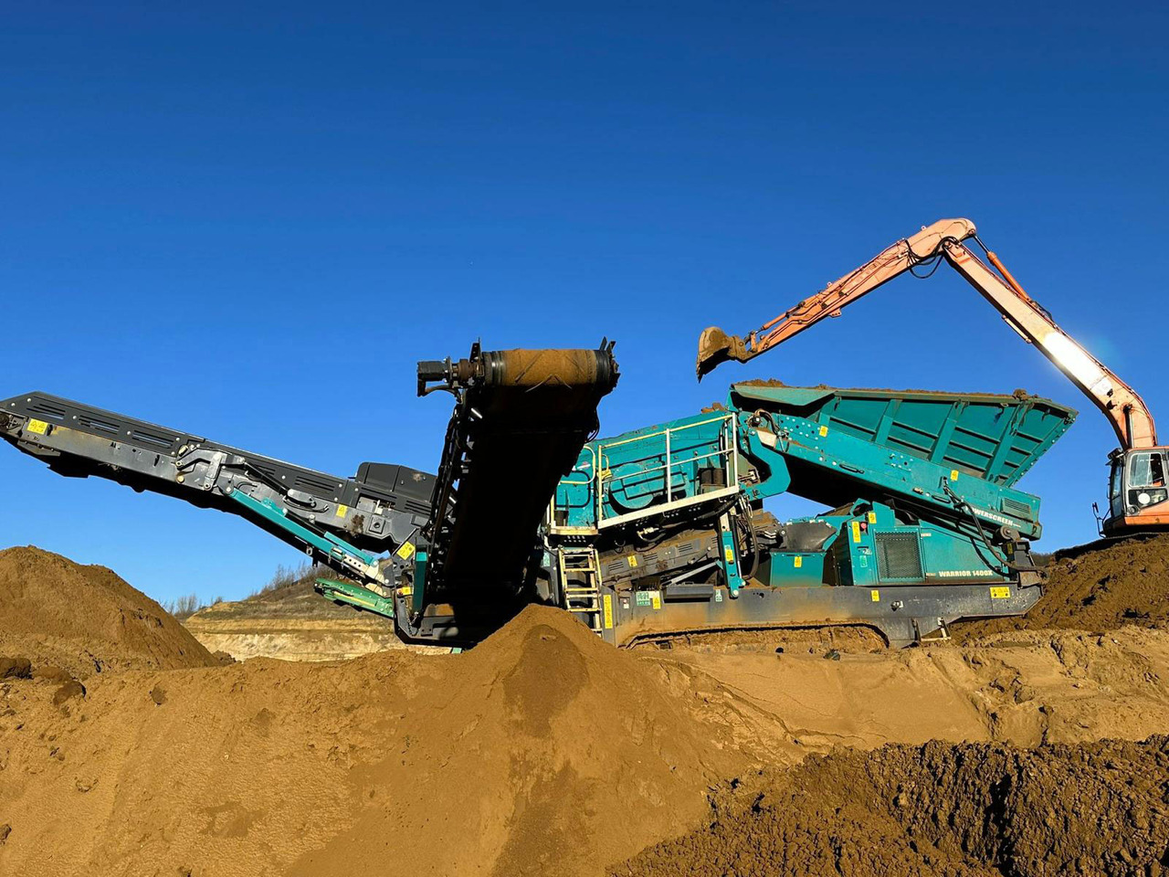 Powerscreen Warrior 1400x - Zeefinstallatie: afbeelding 1 Powerscreen Warrior 1400x - Zeefinstallatie: afbeelding 1