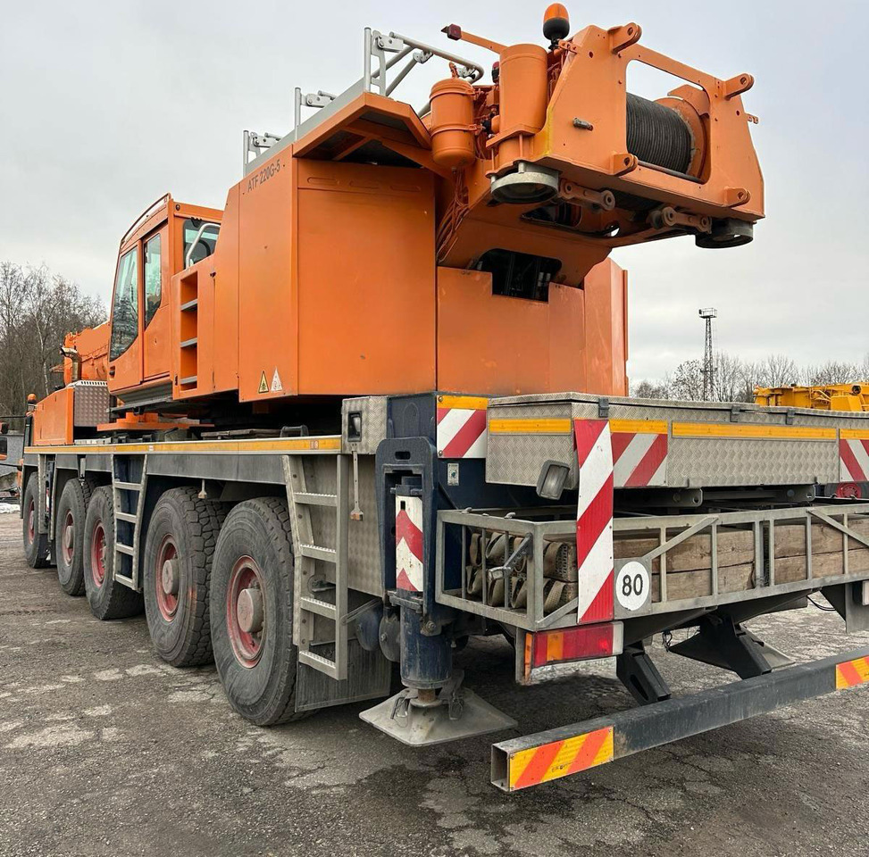 Tadano Faun ATF 220G-5 - Mobiele kraan: afbeelding 3 Tadano Faun ATF 220G-5 - Mobiele kraan: afbeelding 3