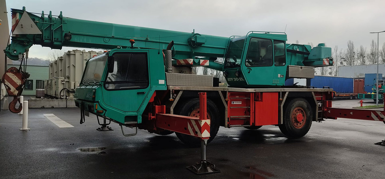 Tadano Faun ATF 30-2L - Mobiele kraan: afbeelding 2 Tadano Faun ATF 30-2L - Mobiele kraan: afbeelding 2