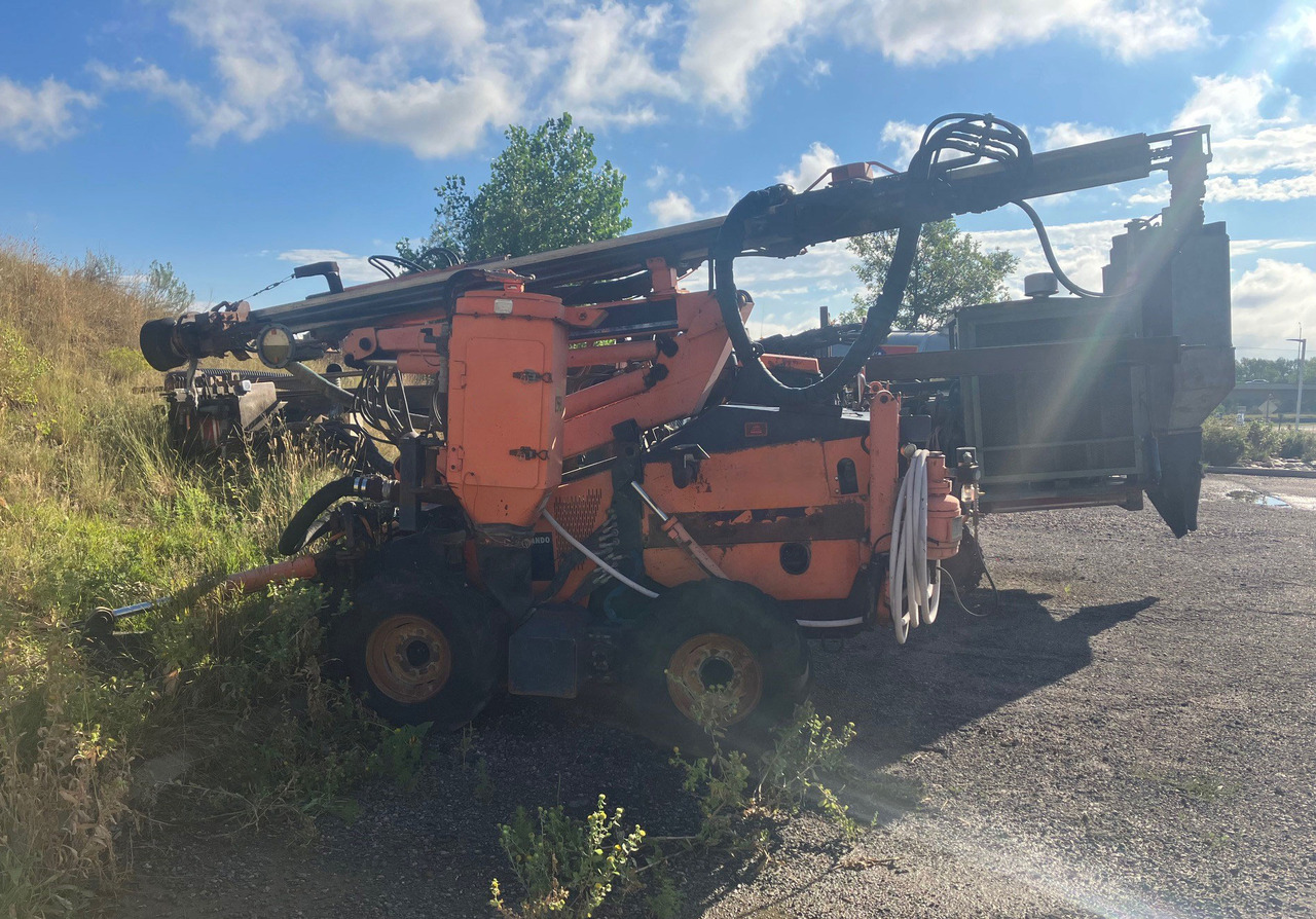 Tamrock Commando 300 - Boormachine: afbeelding 2 Tamrock Commando 300 - Boormachine: afbeelding 2