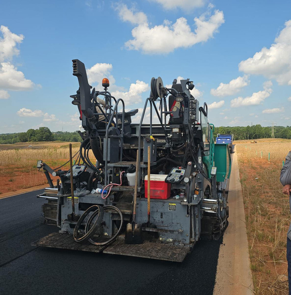 Vogele Super 1700-3i - Asfaltafwerkmachine: afbeelding 4 Vogele Super 1700-3i - Asfaltafwerkmachine: afbeelding 4