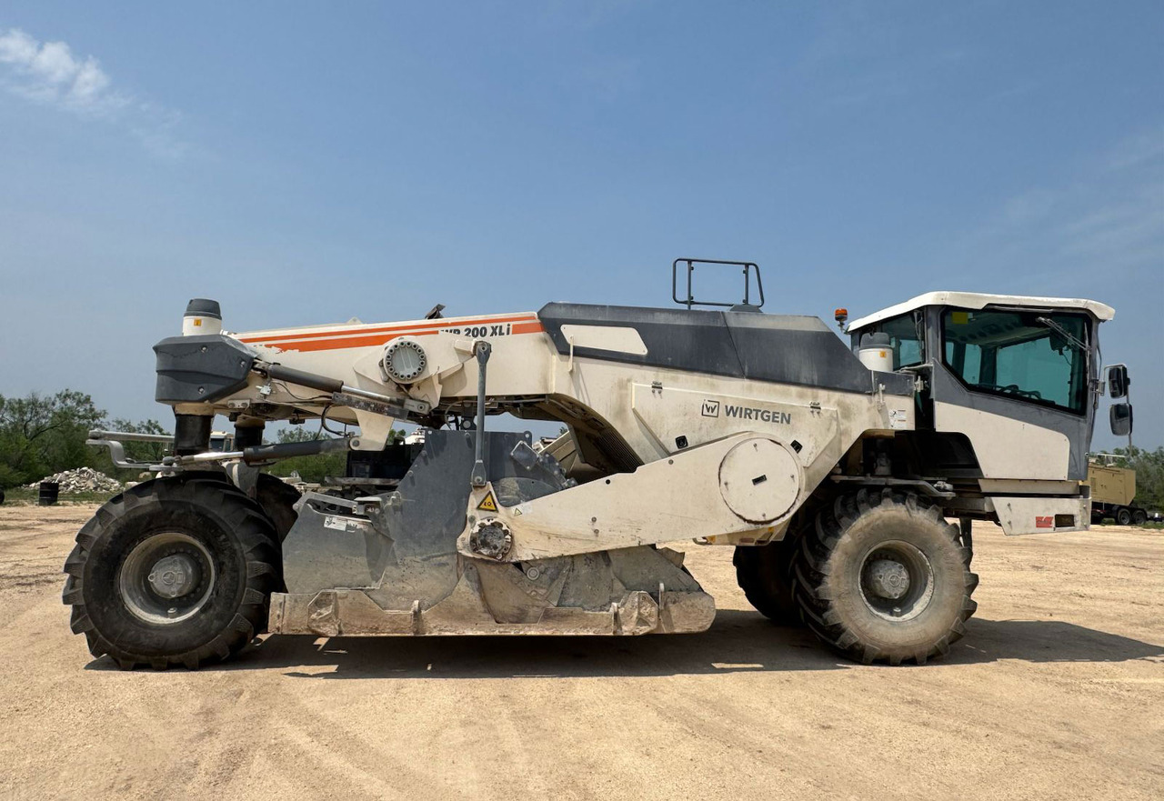 Wirtgen WR 200 XLI - Bodemstabliseerder: afbeelding 2 Wirtgen WR 200 XLI - Bodemstabliseerder: afbeelding 2