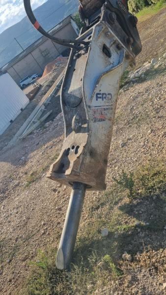 FURUKAWA F35XP POUR PELLE DE 25 à 35 tonnes F35XP - Hydraulische hamer: afbeelding 1 FURUKAWA F35XP POUR PELLE DE 25 à 35 tonnes F35XP - Hydraulische hamer: afbeelding 1