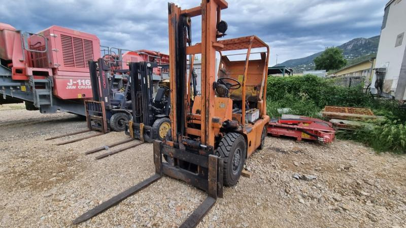 Komatsu FD25T - Diesel heftruck: afbeelding 2 Komatsu FD25T - Diesel heftruck: afbeelding 2