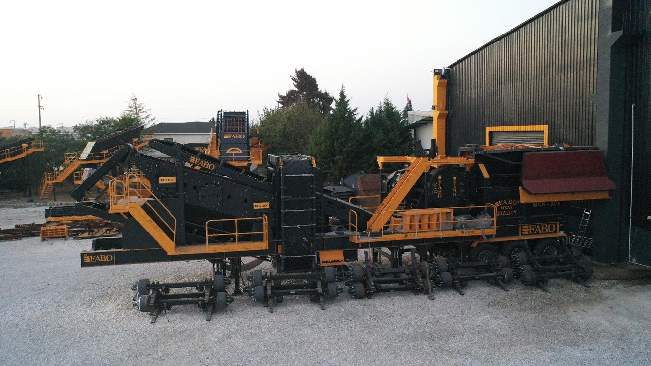 FABO Mobile crusher - Mobiele breker: afbeelding 2 FABO Mobile crusher - Mobiele breker: afbeelding 2