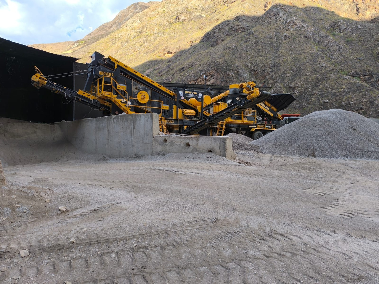 FABO Mobile crusher - Mobiele breker: afbeelding 1 FABO Mobile crusher - Mobiele breker: afbeelding 1