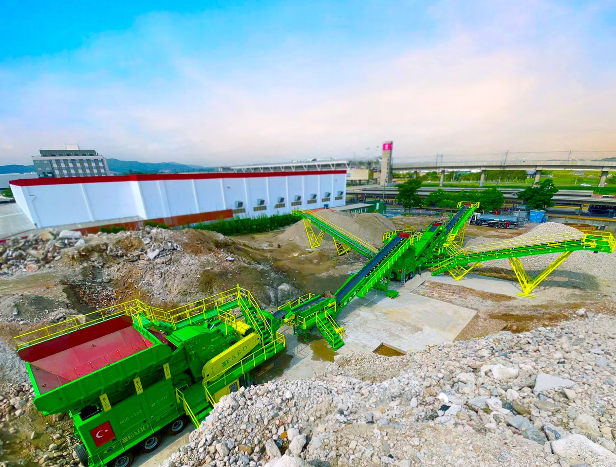 FABO mobile impact crusher - Slagbreker: afbeelding 1 FABO mobile impact crusher - Slagbreker: afbeelding 1