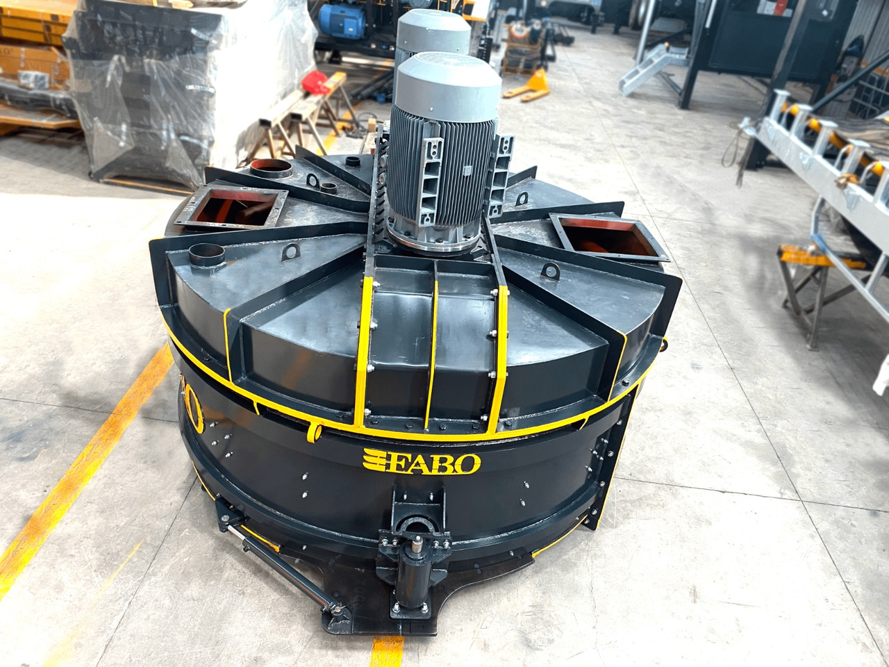 FABO twin shaft mixer - Betonmolen: afbeelding 4 FABO twin shaft mixer - Betonmolen: afbeelding 4