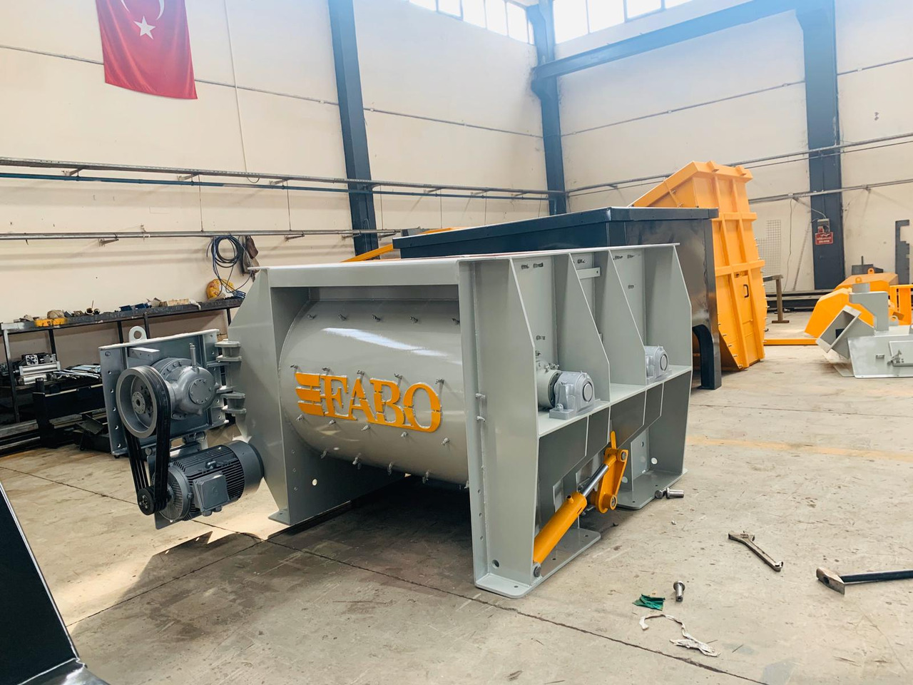 FABO twin shaft mixer - Betonmolen: afbeelding 2 FABO twin shaft mixer - Betonmolen: afbeelding 2