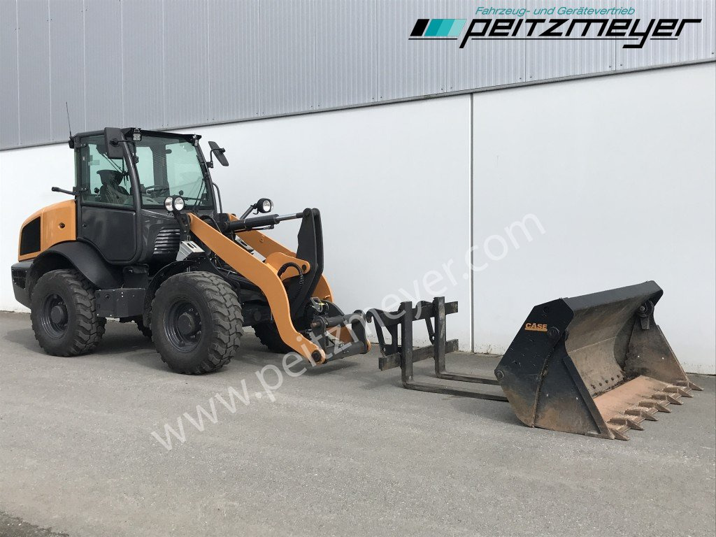 CASE Radlader 321 F 4 in 1 Schaufel + Palettengabel - Wiellader: afbeelding 2 CASE Radlader 321 F 4 in 1 Schaufel + Palettengabel - Wiellader: afbeelding 2