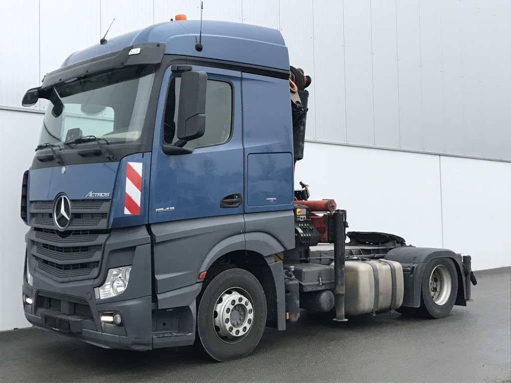 MERCEDES-BENZ Actros 1843 LS Kran Palfinger PK 23002 4 Punkt Abstützung - Trekker: afbeelding 2 MERCEDES-BENZ Actros 1843 LS Kran Palfinger PK 23002 4 Punkt Abstützung - Trekker: afbeelding 2