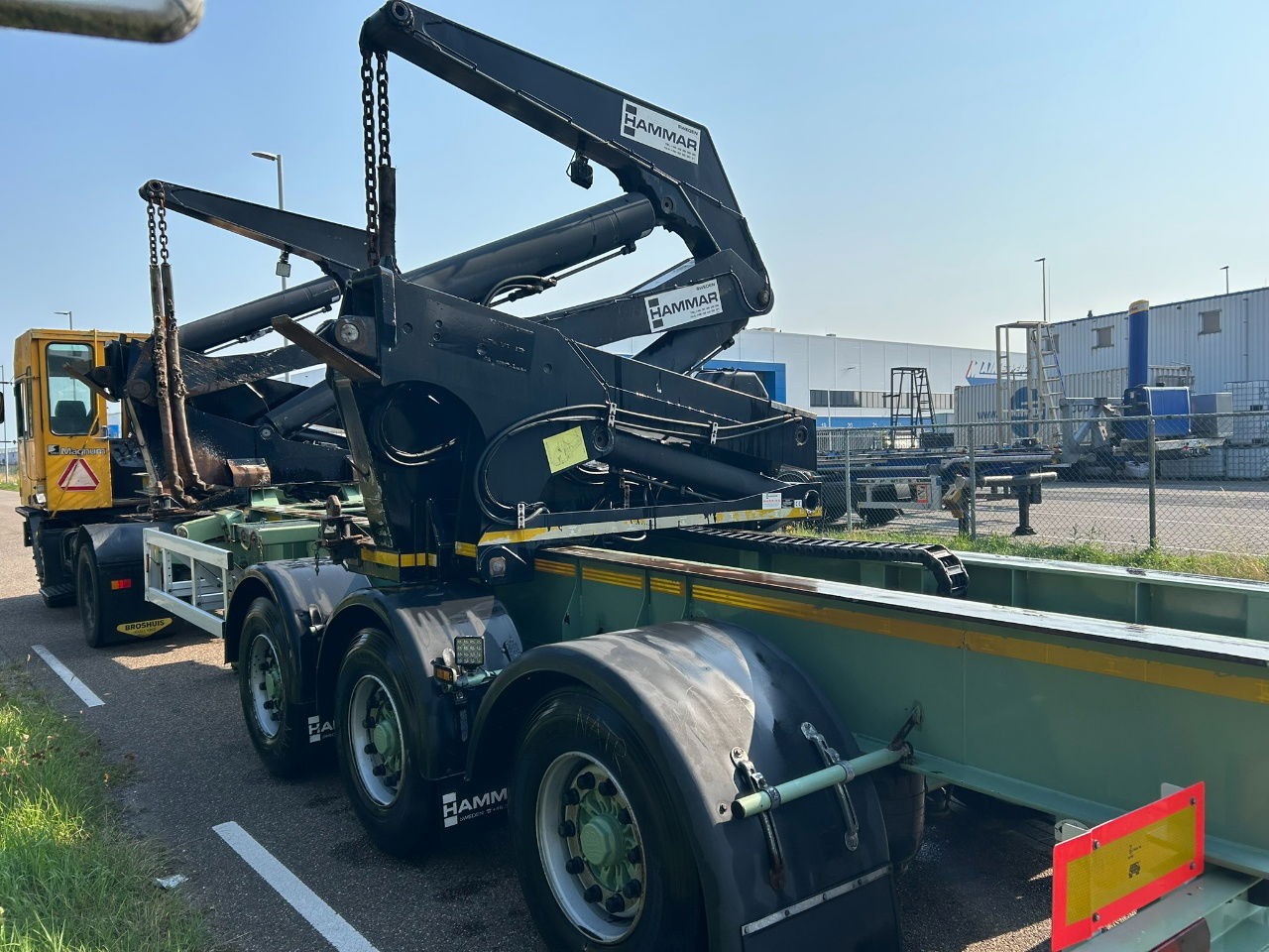 Hammar 195 HC / Wireless control / 33 tons / Telescopic chassis / last axle steering - Containertransporter/ Wissellaadbak oplegger: afbeelding 3 Hammar 195 HC / Wireless control / 33 tons / Telescopic chassis / last axle steering - Containertransporter/ Wissellaadbak oplegger: afbeelding 3
