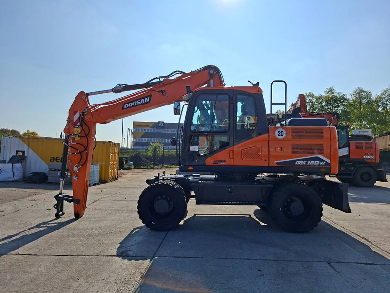 Doosan DX 160 W-7 (EX Demo) - Mobiele graafmachine: afbeelding 1 Doosan DX 160 W-7 (EX Demo) - Mobiele graafmachine: afbeelding 1