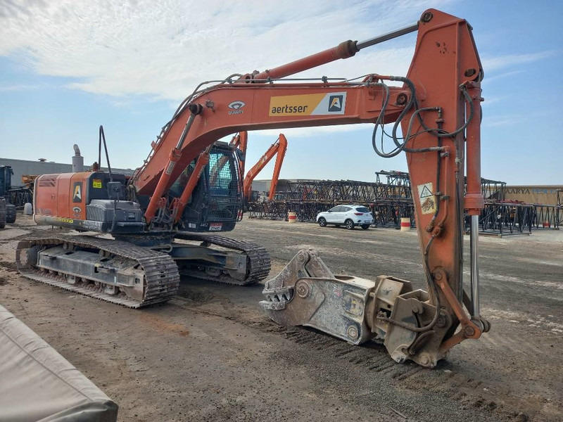 Hitachi ZX220LC (Abu Dhabi) - Rupsgraafmachine: afbeelding 3 Hitachi ZX220LC (Abu Dhabi) - Rupsgraafmachine: afbeelding 3