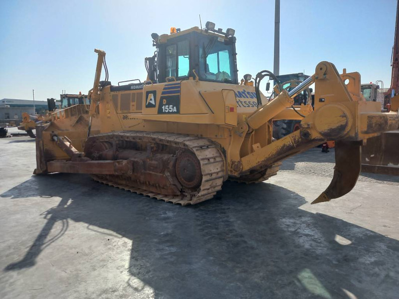 Komatsu D155A-6R (4 pieces available - Abu Dhabi) - Bulldozer: afbeelding 2 Komatsu D155A-6R (4 pieces available - Abu Dhabi) - Bulldozer: afbeelding 2
