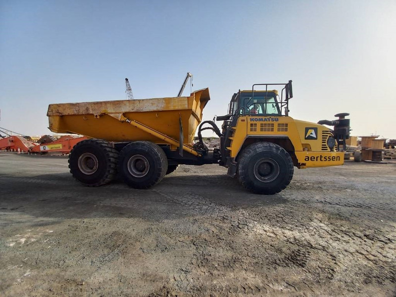 Komatsu HM400-3R (4pcs available in Abu Dhabi) - Kiepwagen met knikbesturing: afbeelding 3 Komatsu HM400-3R (4pcs available in Abu Dhabi) - Kiepwagen met knikbesturing: afbeelding 3