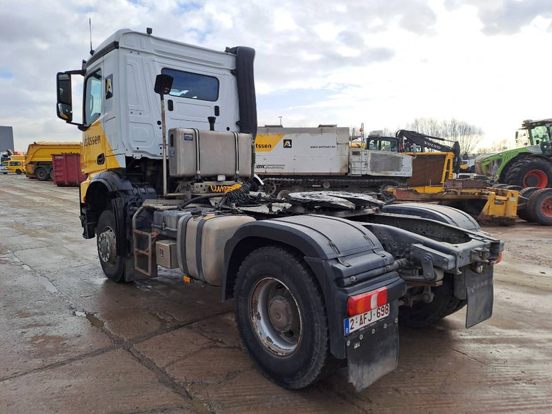Mercedes-Benz Arocs 2045 - Trekker: afbeelding 2 Mercedes-Benz Arocs 2045 - Trekker: afbeelding 2