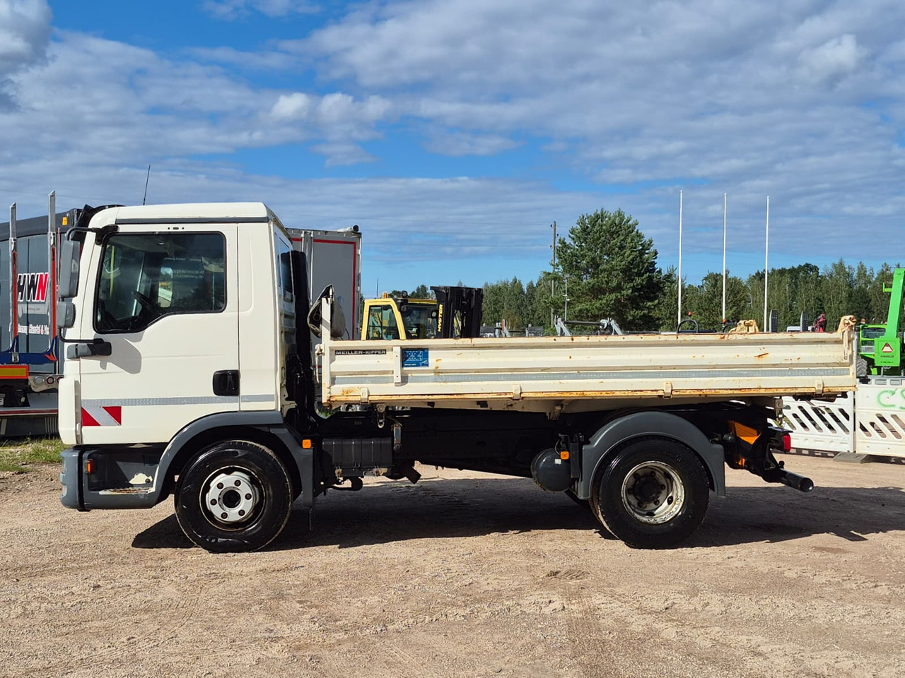 MAN TGL8.220, 83'600km! - Kipper vrachtwagen: afbeelding 2 MAN TGL8.220, 83'600km! - Kipper vrachtwagen: afbeelding 2