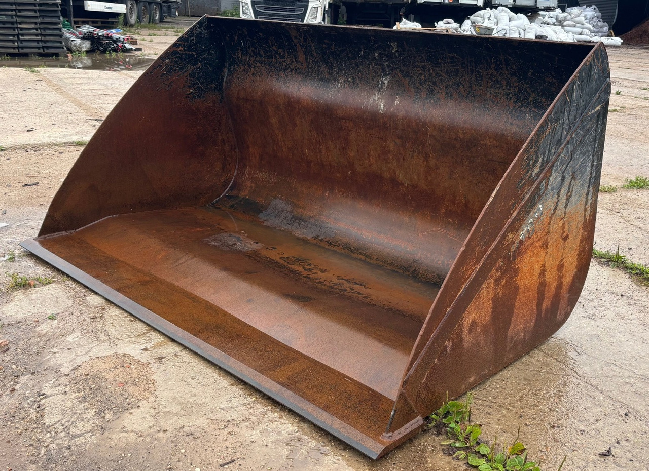MANITOU 2.5cbm 2450mm - Voorladerbak voor Telescooplader: afbeelding 1 MANITOU 2.5cbm 2450mm - Voorladerbak voor Telescooplader: afbeelding 1