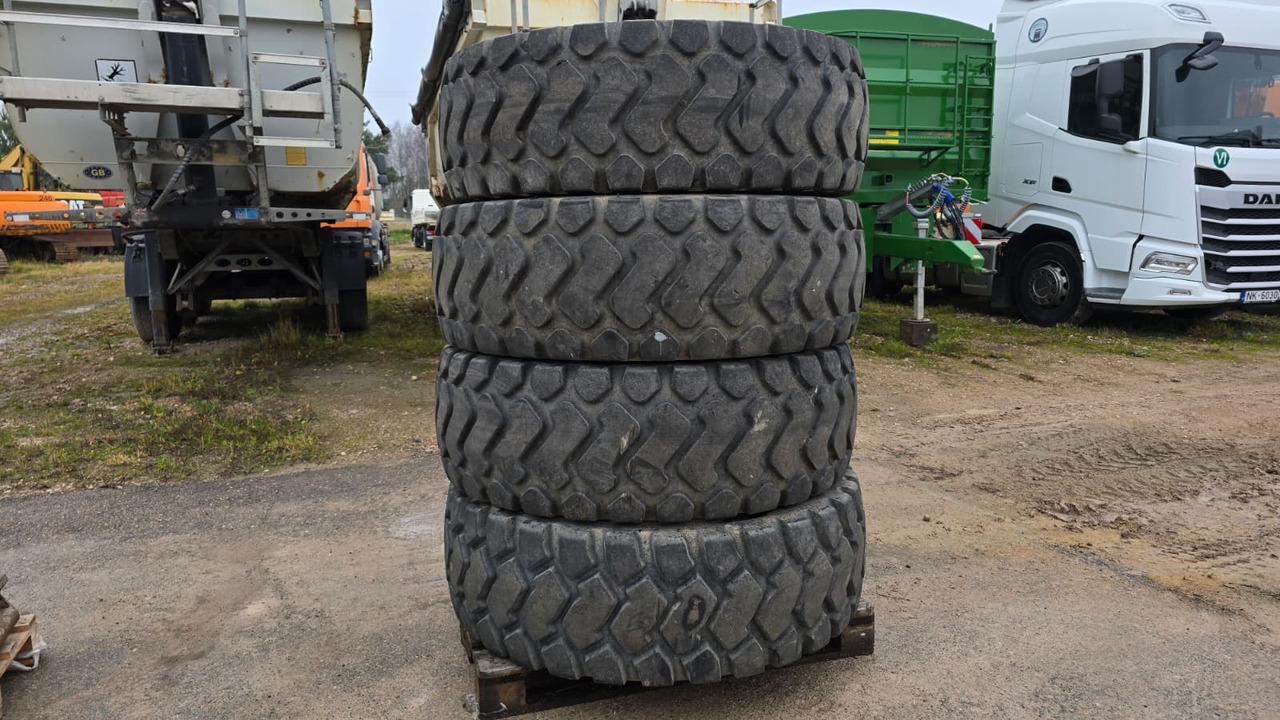 MICHELIN 17.5 R25 4pcs - Complete wiel voor Bouwmachine: afbeelding 1 MICHELIN 17.5 R25 4pcs - Complete wiel voor Bouwmachine: afbeelding 1