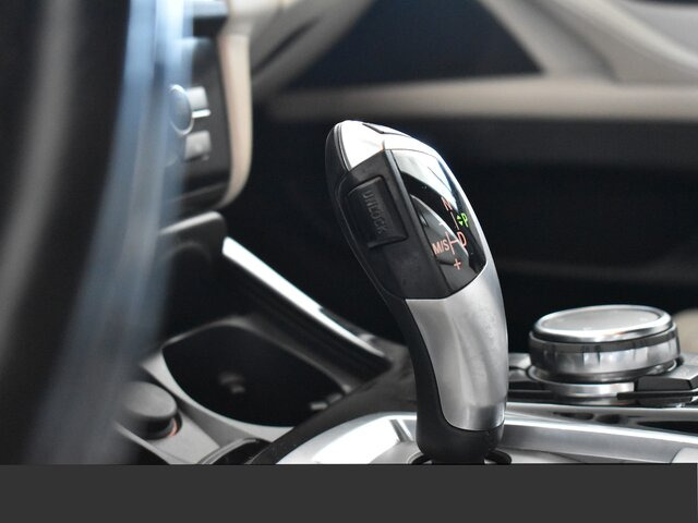 BMW 530d xDrive INDIVIDUAL CONNECTED DRIVE ECO PRO... - Sedan: afbeelding 3 BMW 530d xDrive INDIVIDUAL CONNECTED DRIVE ECO PRO... - Sedan: afbeelding 3