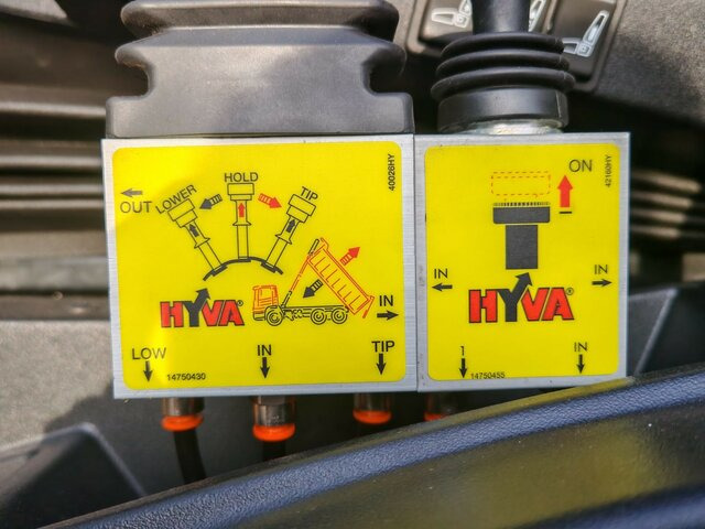 IVECO EuroCargo ML150E28WS EVI_E 4x4 Kipperwanne/CONF... - Kipper vrachtwagen: afbeelding 5 IVECO EuroCargo ML150E28WS EVI_E 4x4 Kipperwanne/CONF... - Kipper vrachtwagen: afbeelding 5