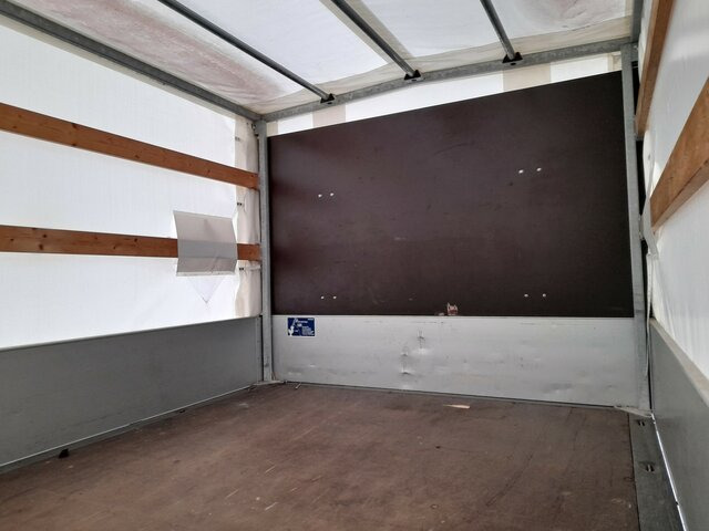 MERCEDES-BENZ Sprinter 316 DOKA 4X4+6 LOCURI+BENA TRANSPORT... - Minibus, Personenvervoer: afbeelding 2 MERCEDES-BENZ Sprinter 316 DOKA 4X4+6 LOCURI+BENA TRANSPORT... - Minibus, Personenvervoer: afbeelding 2