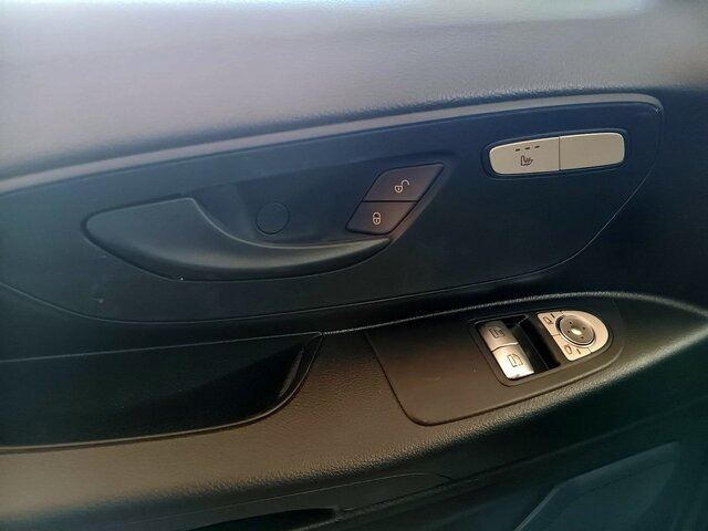 MERCEDES-BENZ Vito Kasten eVito 112 KA/FWD PARK+CLIMA... - Kleine bestelwagen, Elektrische bedrijfswagen: afbeelding 4 MERCEDES-BENZ Vito Kasten eVito 112 KA/FWD PARK+CLIMA... - Kleine bestelwagen, Elektrische bedrijfswagen: afbeelding 4