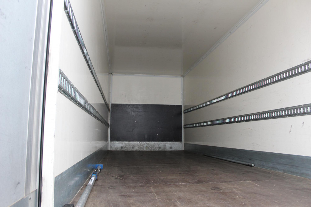 Mercedes-Benz Actros 2548 Koffer Retarder Schlafkab Kühlbox - Bedrijfswagen: afbeelding 4 Mercedes-Benz Actros 2548 Koffer Retarder Schlafkab Kühlbox - Bedrijfswagen: afbeelding 4